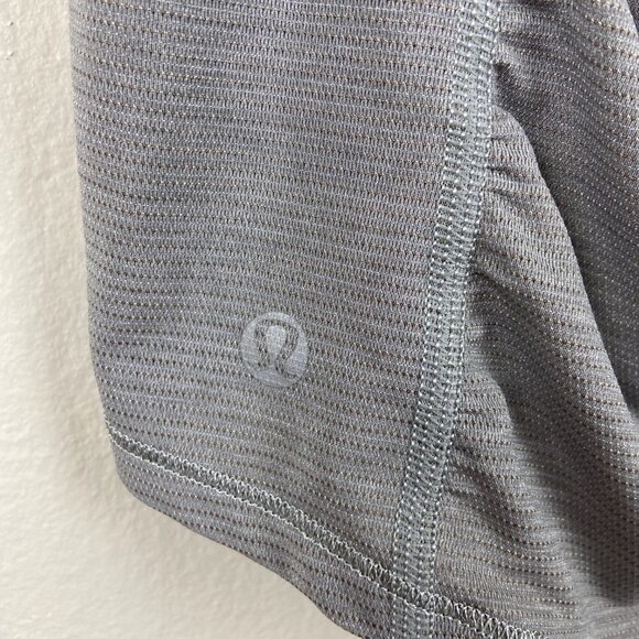 LULULEMON | Sweat Life Runner Up V-Neck Short Sleeve T-Shirt - Picture 6 of 6